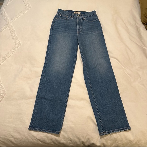 Madewell Perfect Vintage Straight Jean - Picture 2 of 6